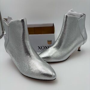 XOXO Silver Metallic Ankle Booties Kitten Heel | Size 9.5